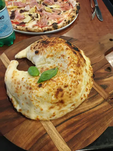 Maurizio Pizzeria