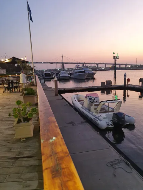 Pier 35 Bar & Grill