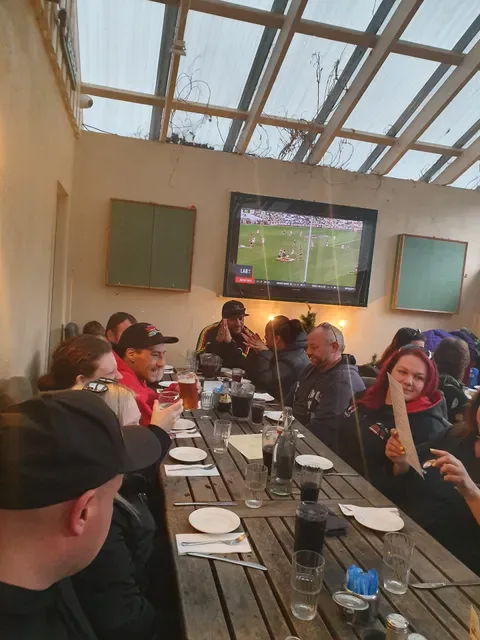 Pig & Whistle Tavern