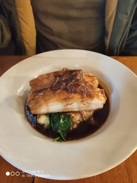 Pig & Whistle Tavern