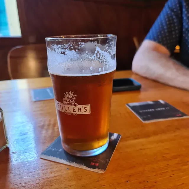 Pig & Whistle Tavern