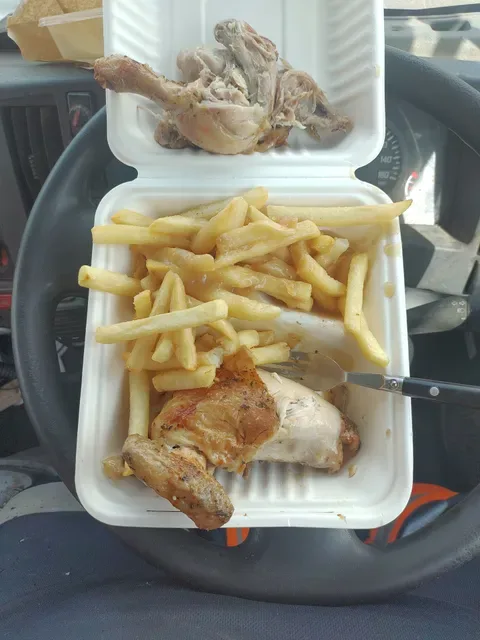 Pinewood Chicken Bar