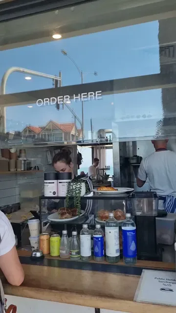 Pipis Kiosk Take-Away