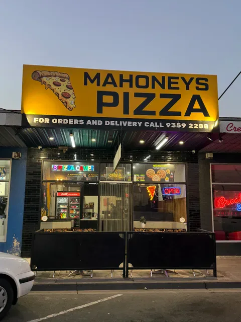 Mahoneys Pizza
