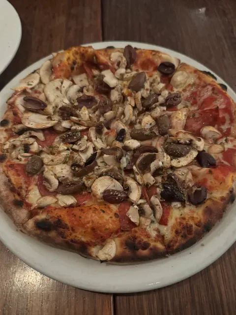 Pizza E Vino