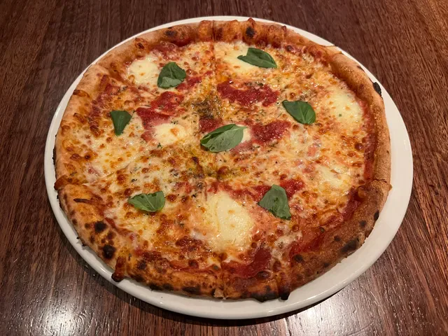 Pizza E Vino