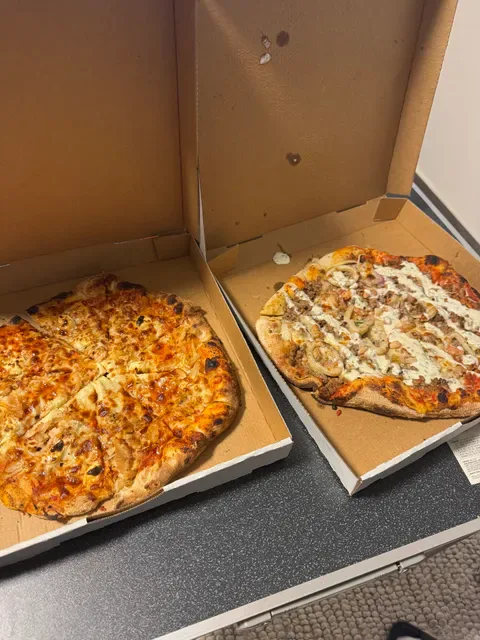 Pizza Lioni