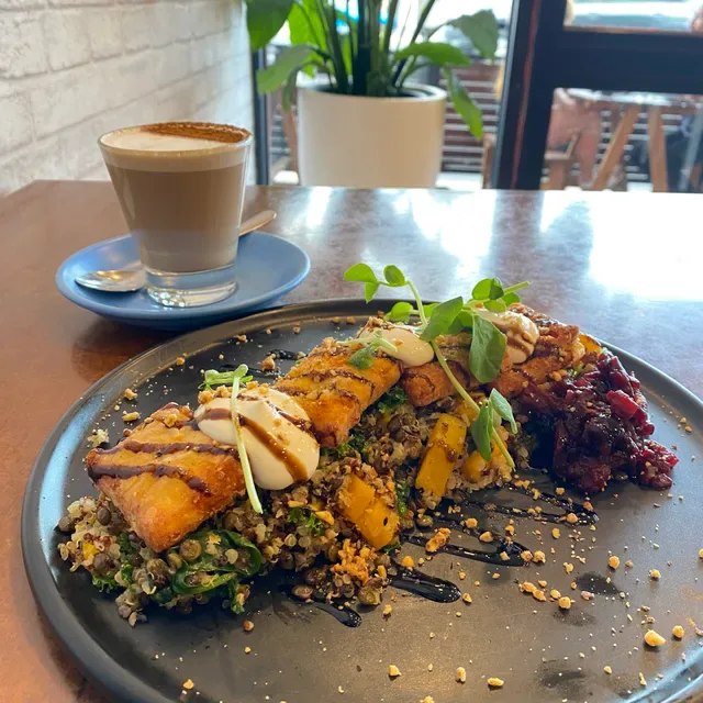 Platform 1 Cafe