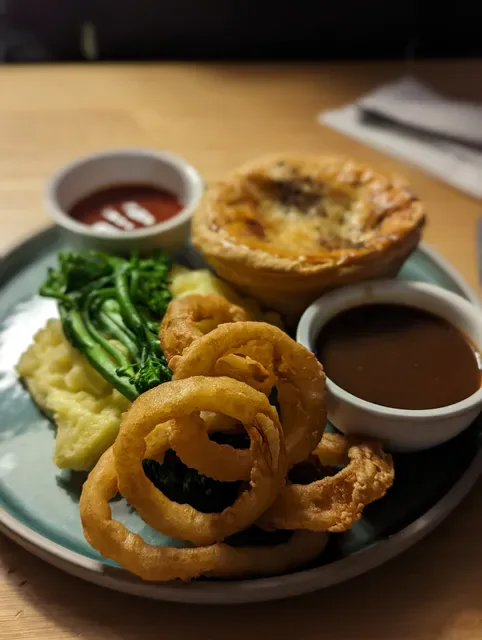 Plaza Tavern