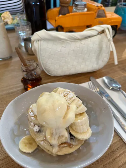 Poke the Bear Cafe
