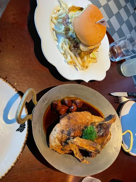 Poodle Bar & Bistro