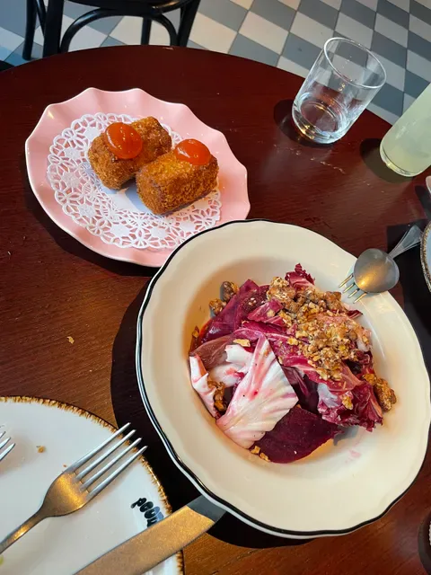 Poodle Bar & Bistro