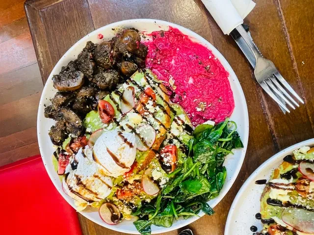 Pops Cafe Bar