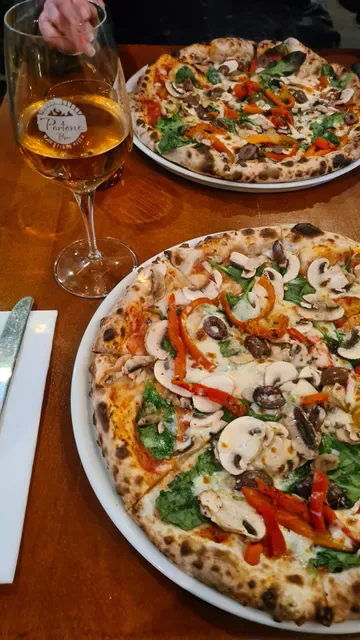 Portone Woodfired Pizza & Bar