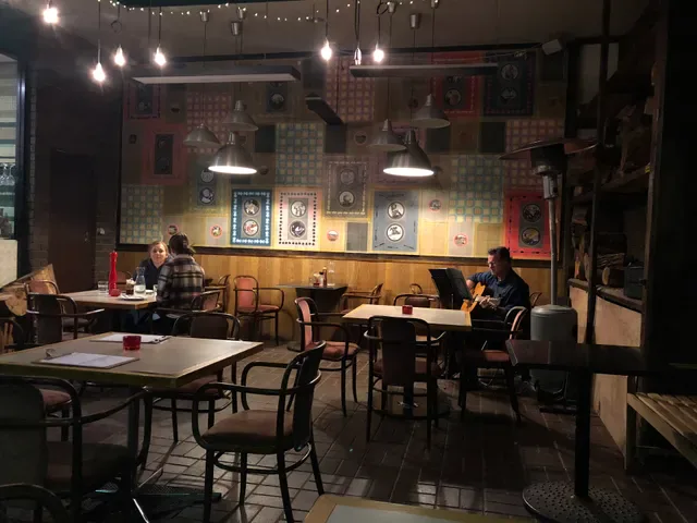 Portone Woodfired Pizza & Bar