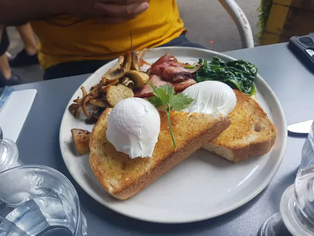 Rathdowne & Reeves Cafe