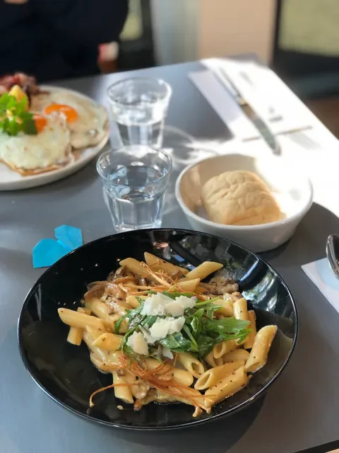 Rathdowne & Reeves Cafe