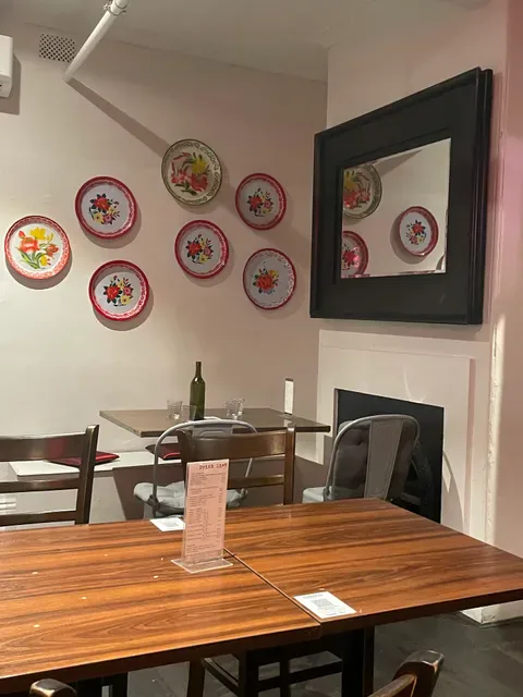 Red Petite Thai Cafe
