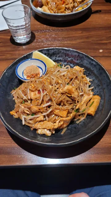 Red Petite Thai Cafe