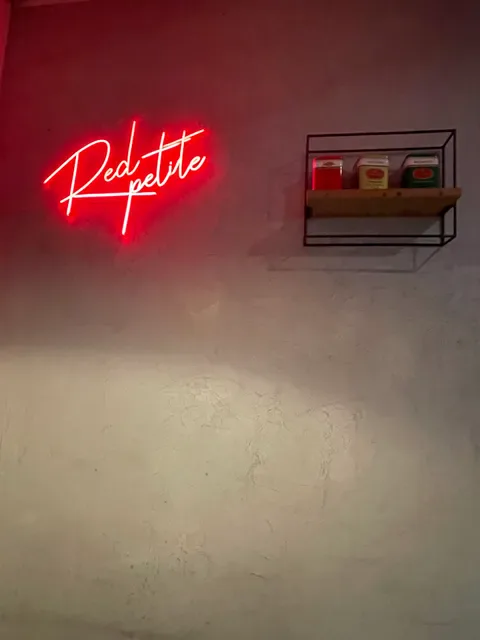 Red Petite Thai Cafe