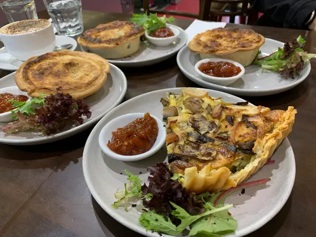 Red Relish Cafe