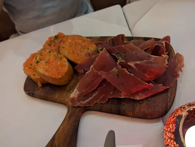 Remy Bar de Tapas y Vino