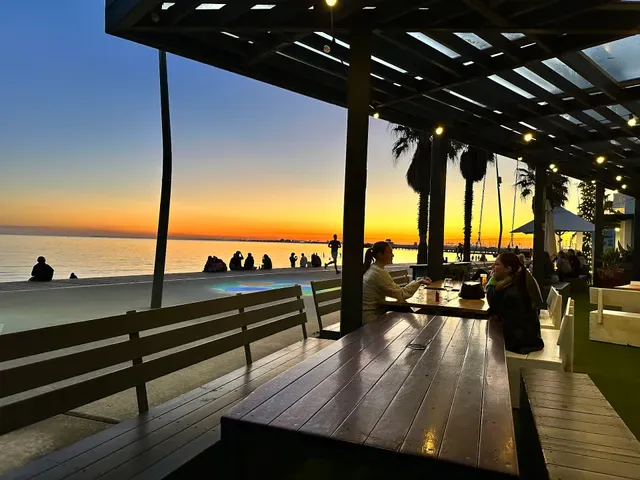 Republica St Kilda Beach