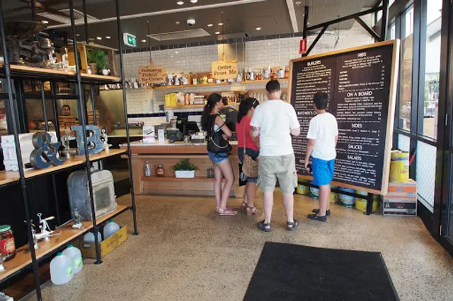 Ribs & Burgers Craigieburn