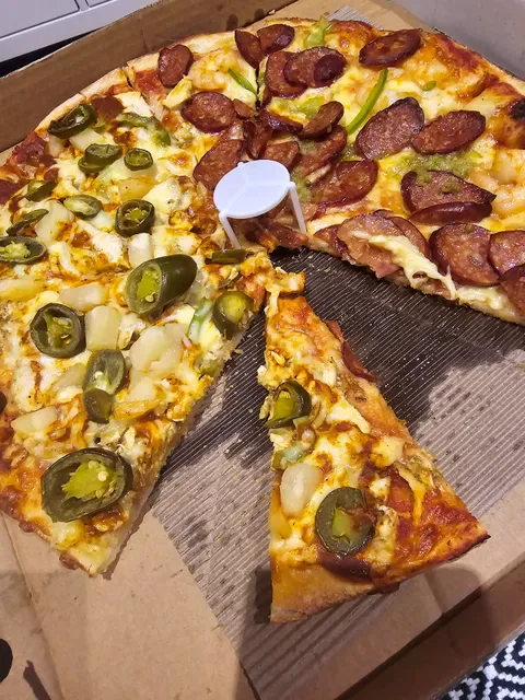 Ricciolini's Pizza Pasta House