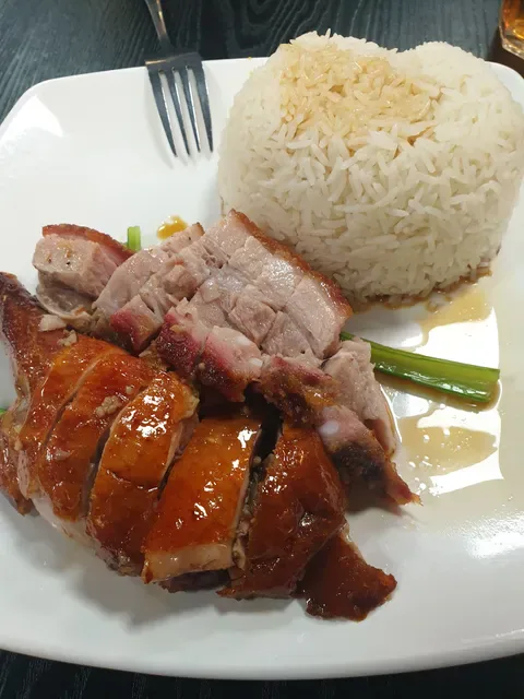 Roast Duck Inn 喜万年烧腊饭店