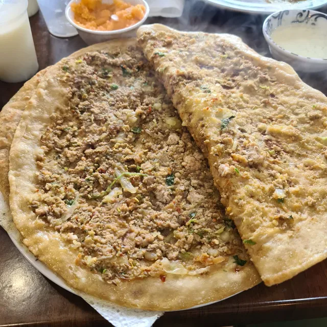 Rosh Restaurant