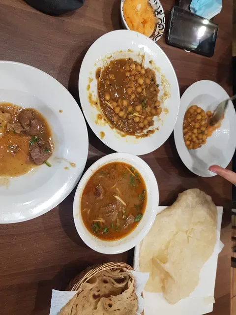 Rosh Restaurant
