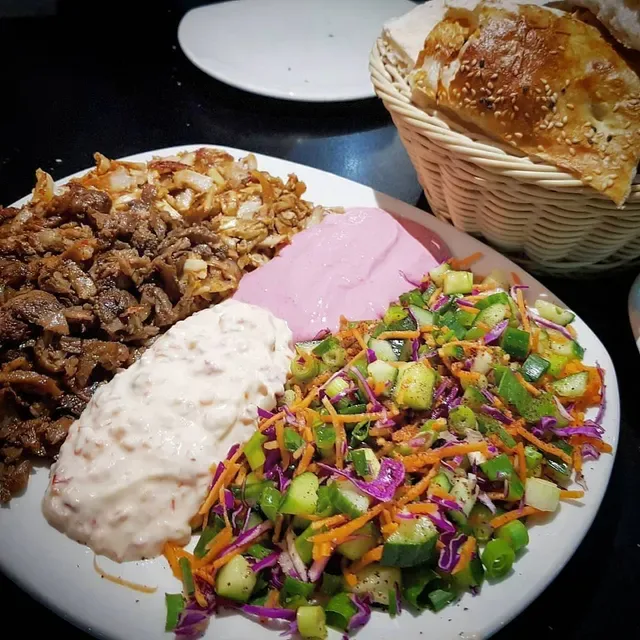 Roxy Kebabs & Cafe Coolaroo