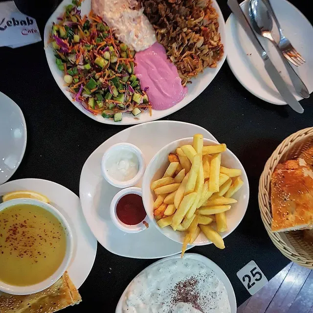 Roxy Kebabs & Cafe Coolaroo
