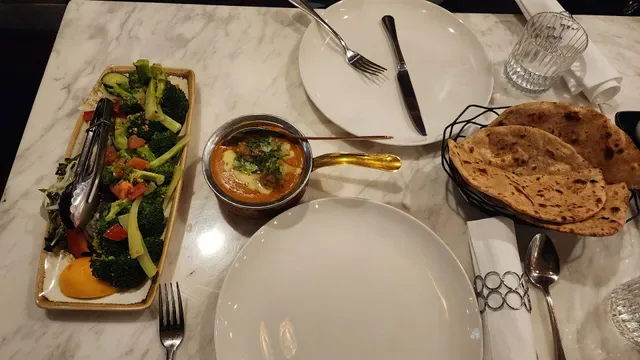 Royale India Restaurant