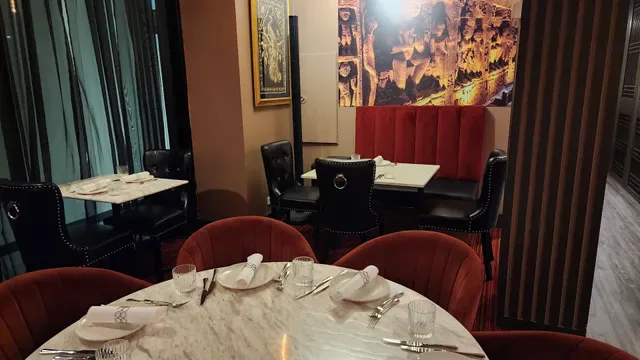Royale India Restaurant