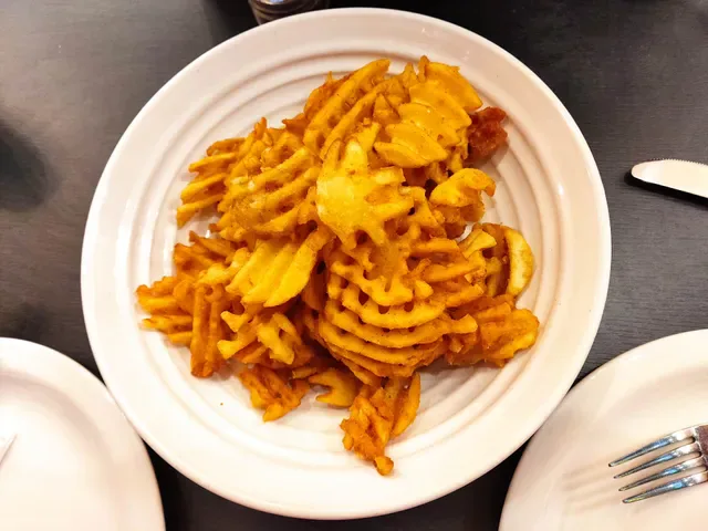 Roza’s Kitchen - Pizza, Burgers, Pasta
