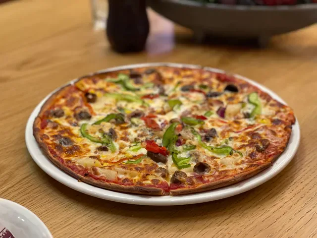 Roza’s Kitchen - Pizza, Burgers, Pasta