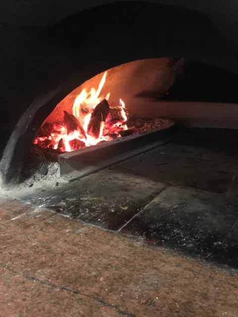 Sabatino Woodfired pizzeria