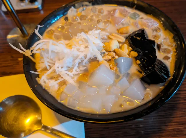 Saigon Desserts