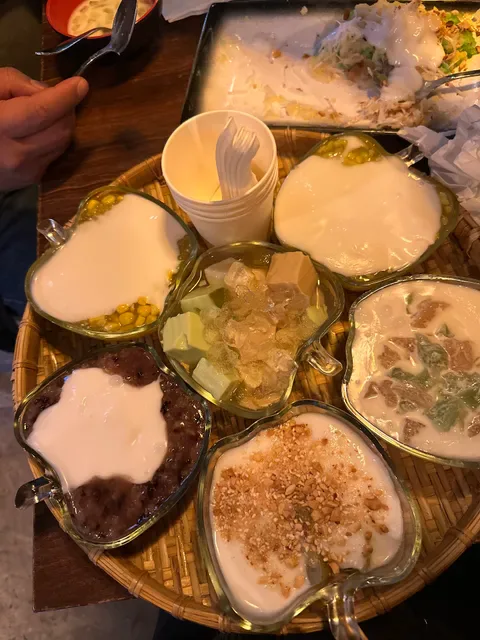 Saigon Desserts