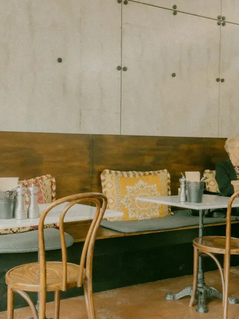 Saint Helen Cafe