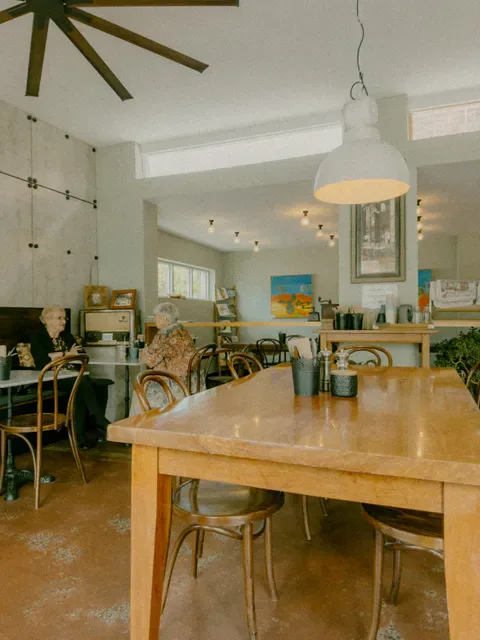 Saint Helen Cafe