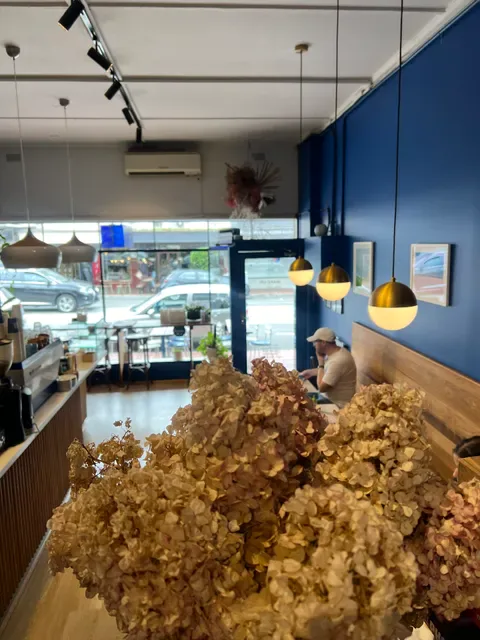 Saint Jaxie Cafe
