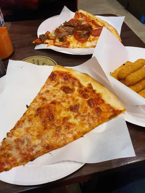 Sal's Authentic New York Pizza - Flinders Lane