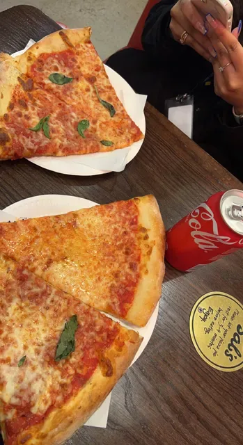 Sal's Authentic New York Pizza - Flinders Lane