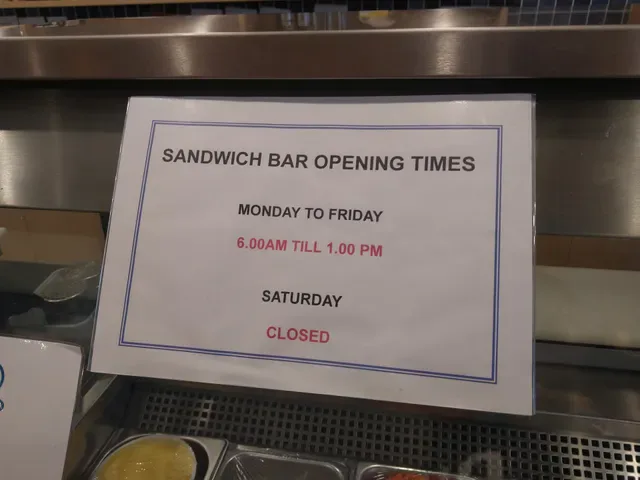 Salt n Pepa Cafe
