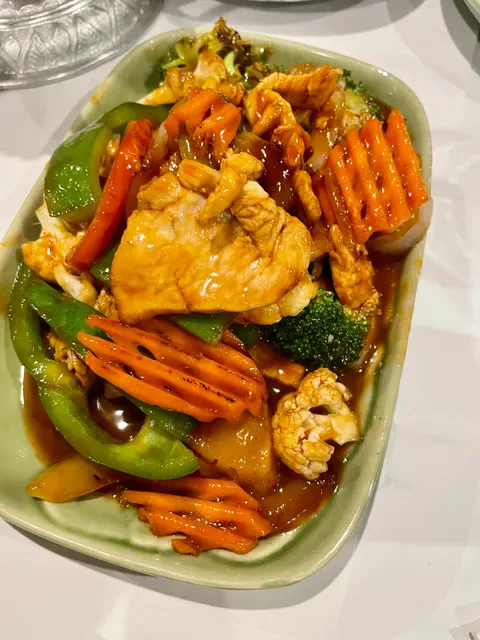 Saowanee Thai