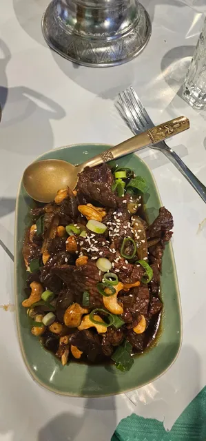 Saowanee Thai