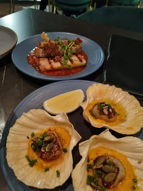 Saros Bar & Dining